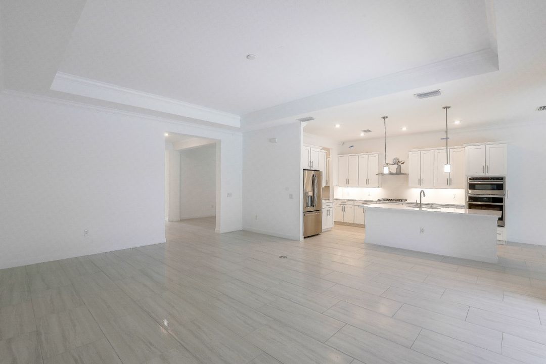 3154 Heather Glen Ct, Naples, FL 34114