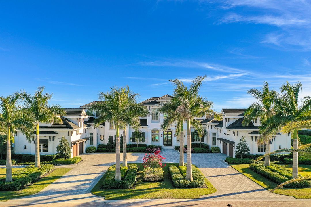 16610 Firenze Way, Naples, FL 34110