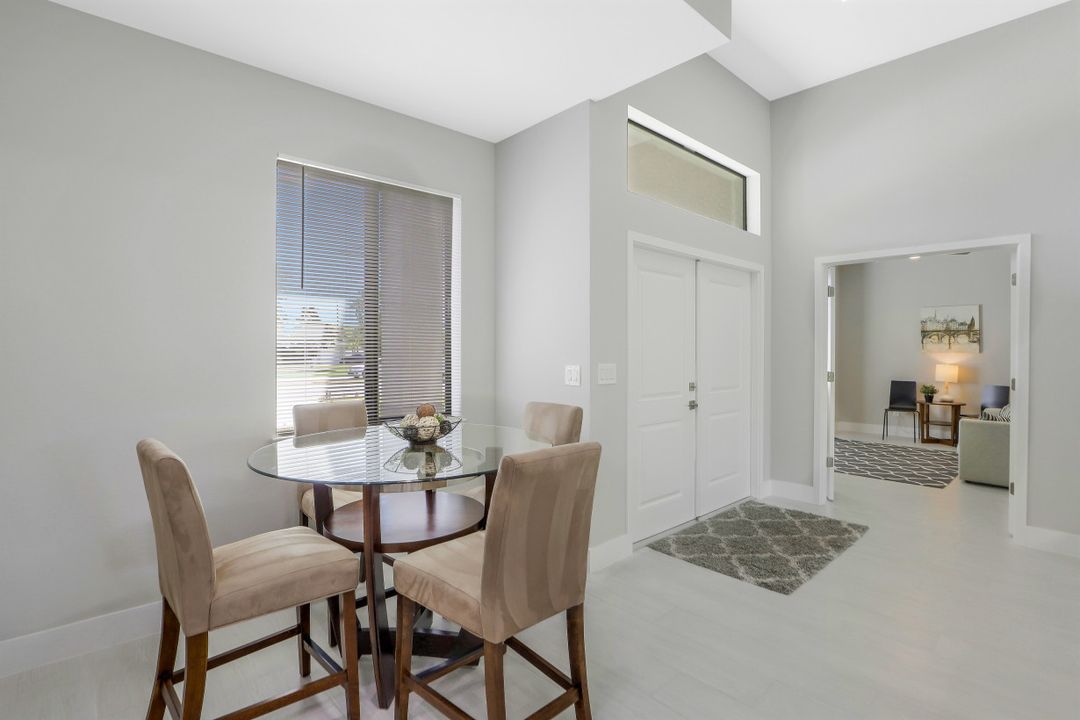 307 Gleason Pkwy, Cape Coral, FL 33914