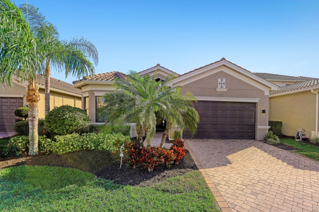 3171 Pacific Dr, Naples, FL 34119