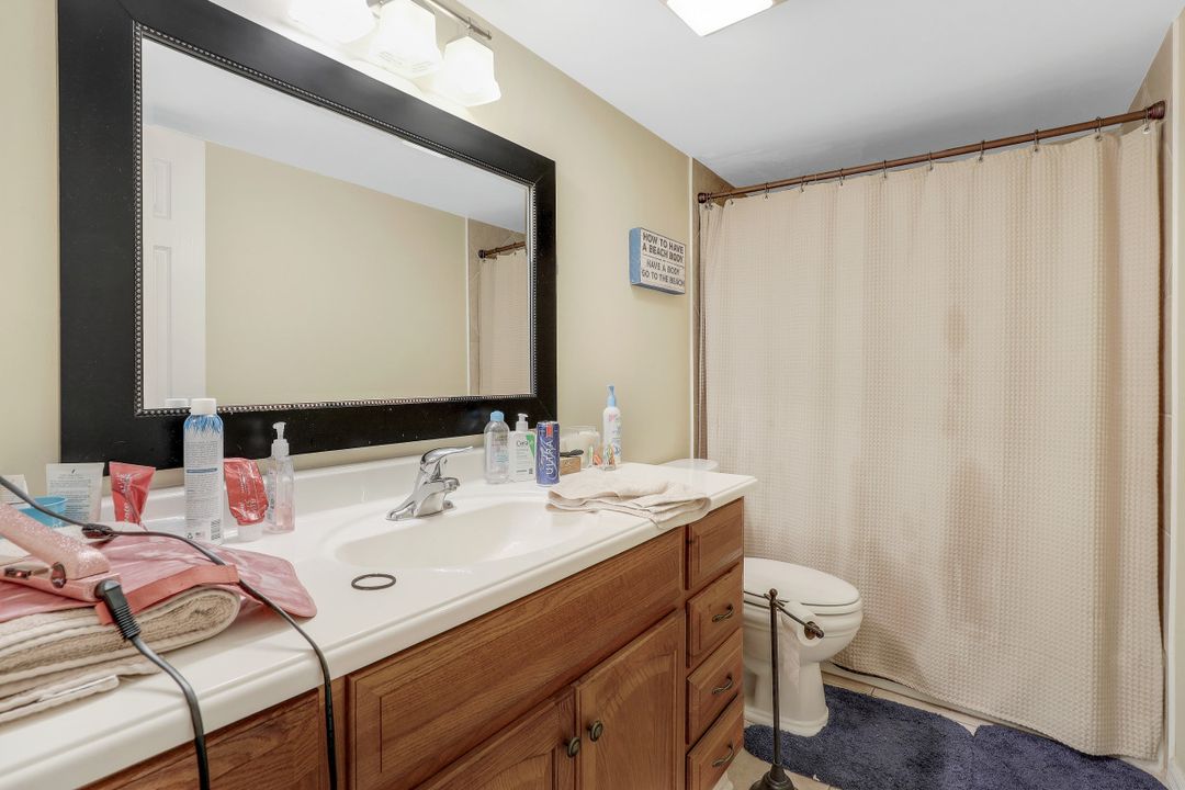 9589 Crescent Garden Dr #101, Naples, FL 34109