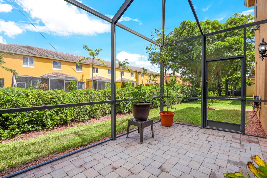 10100 N Golden Elm Dr, Estero, FL 33928