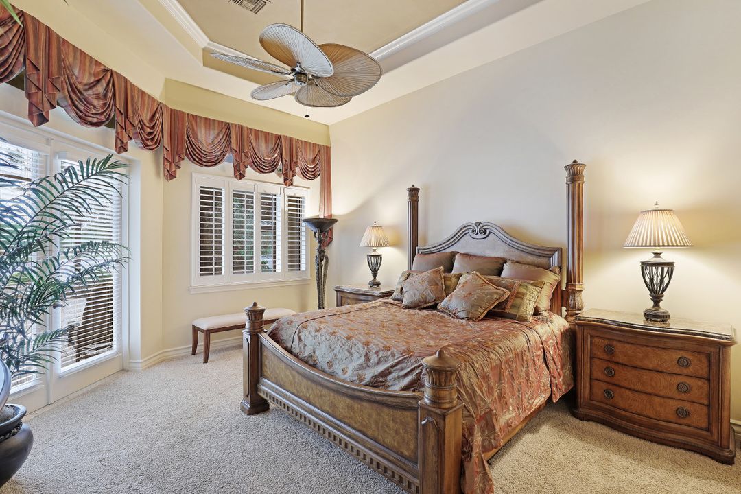 10590 Glen Lakes Dr, Bonita Springs, FL 34135