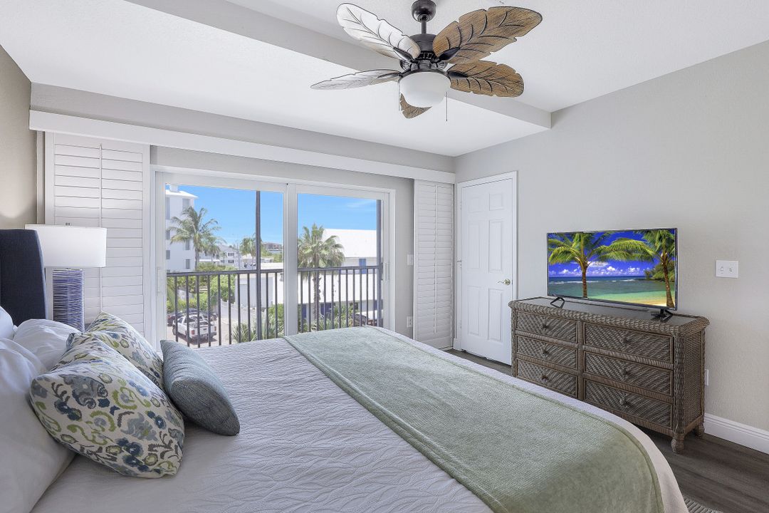 160 Palm St #302, Marco Island, FL 34145