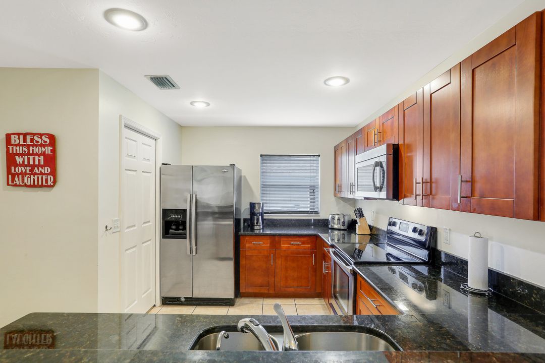 2236 SW 17th Ave, Cape Coral, FL 33991