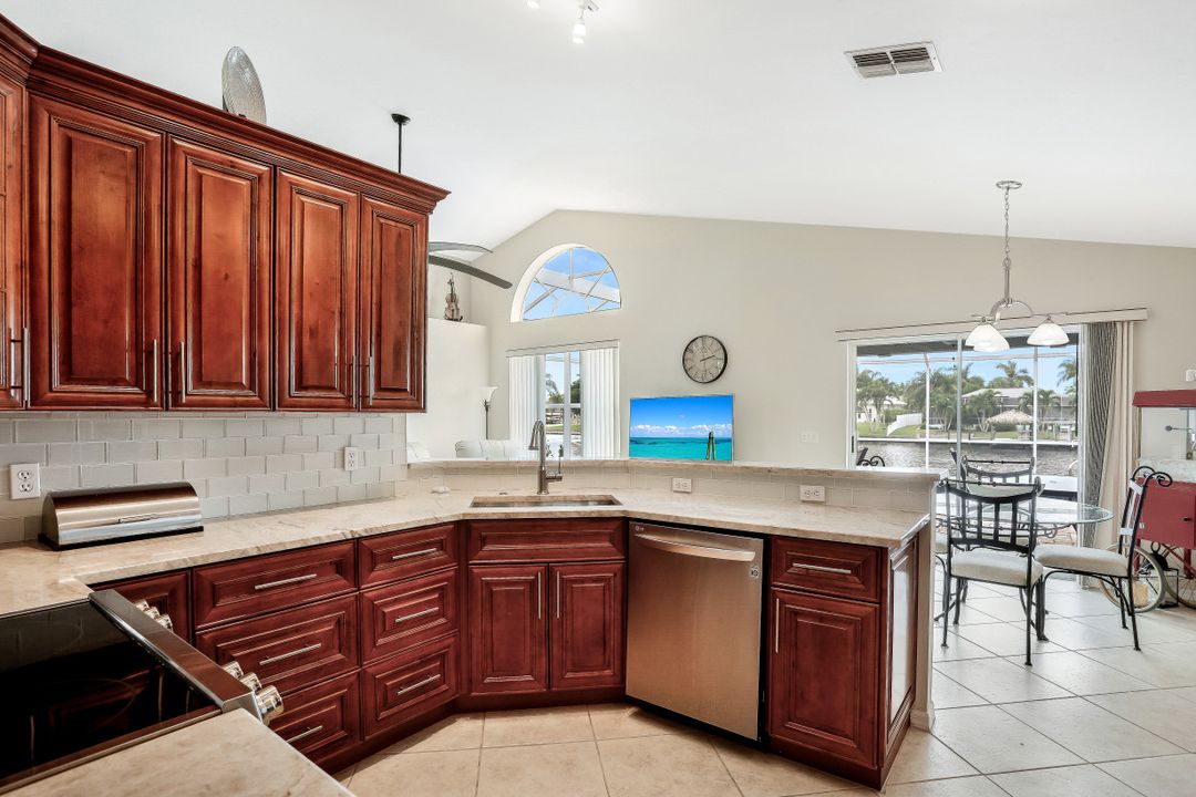 4420 SW 26th Ave, Cape Coral, FL 33914