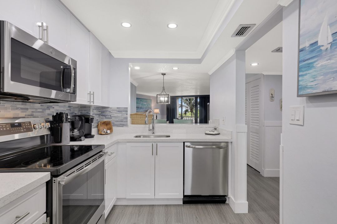 440 Seaview Ct #201, Marco Island, FL 34145