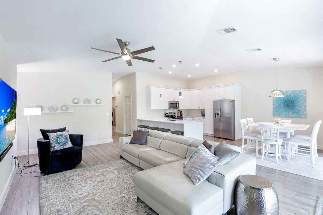 2436 Orchid Bay Dr #202, Naples, FL 34109