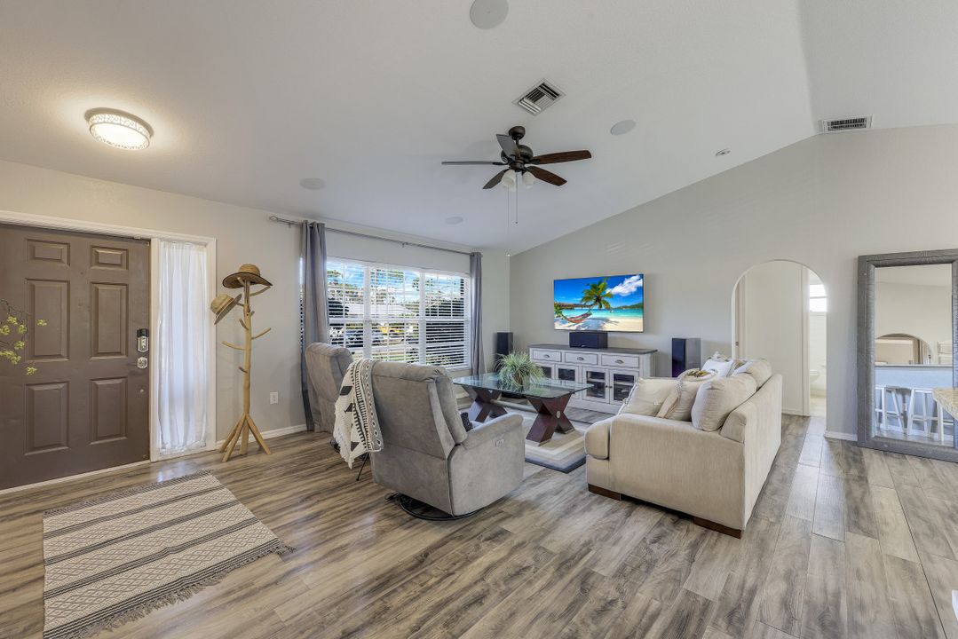 18237 Apple Rd, Fort Myers, FL 33967