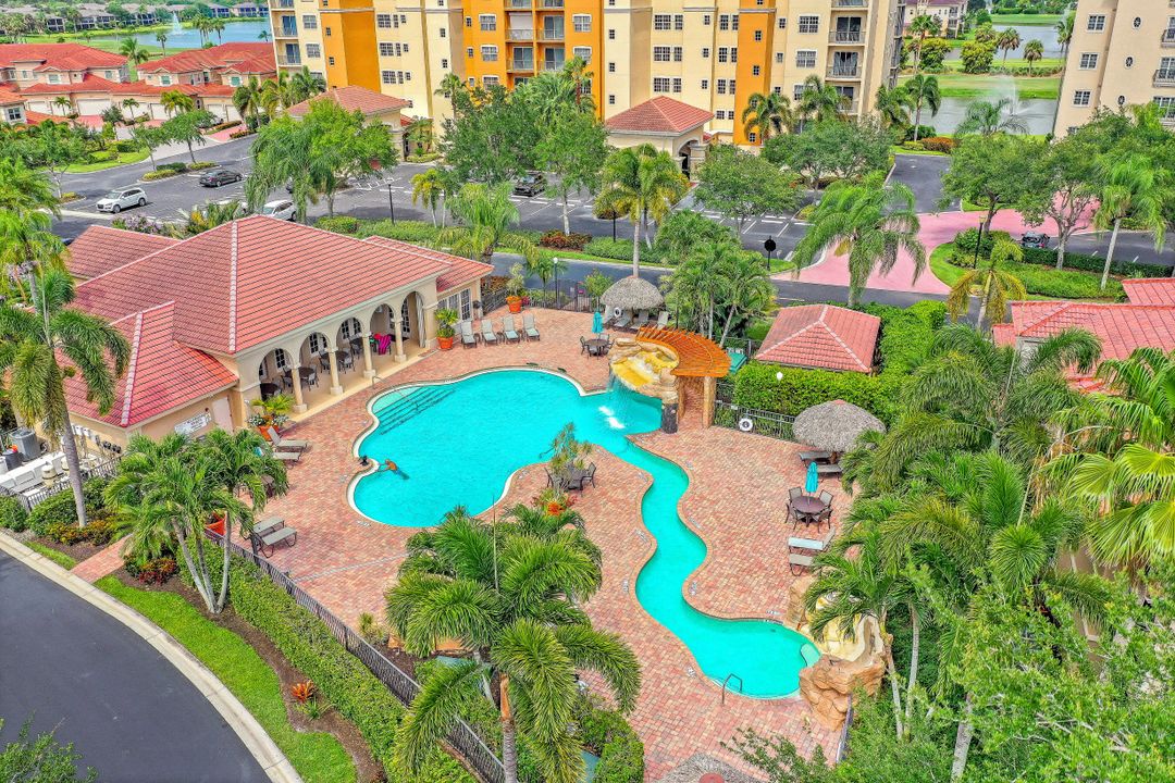 565 El Camino Real, Naples, FL 34119