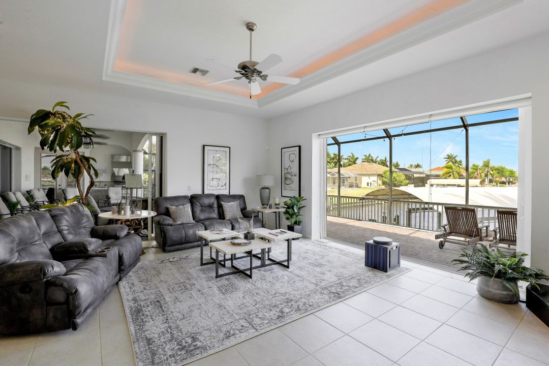 5239 SW 27th Ave, Cape Coral, FL 33914