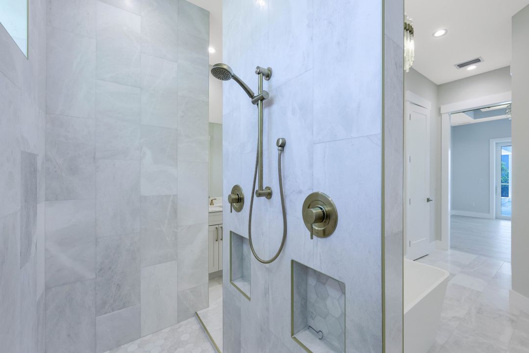 4604 SW 9th Ave, Cape Coral, FL 33914