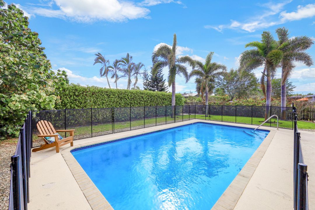 1181 Fourwinds Ave, Marco Island, FL 34145