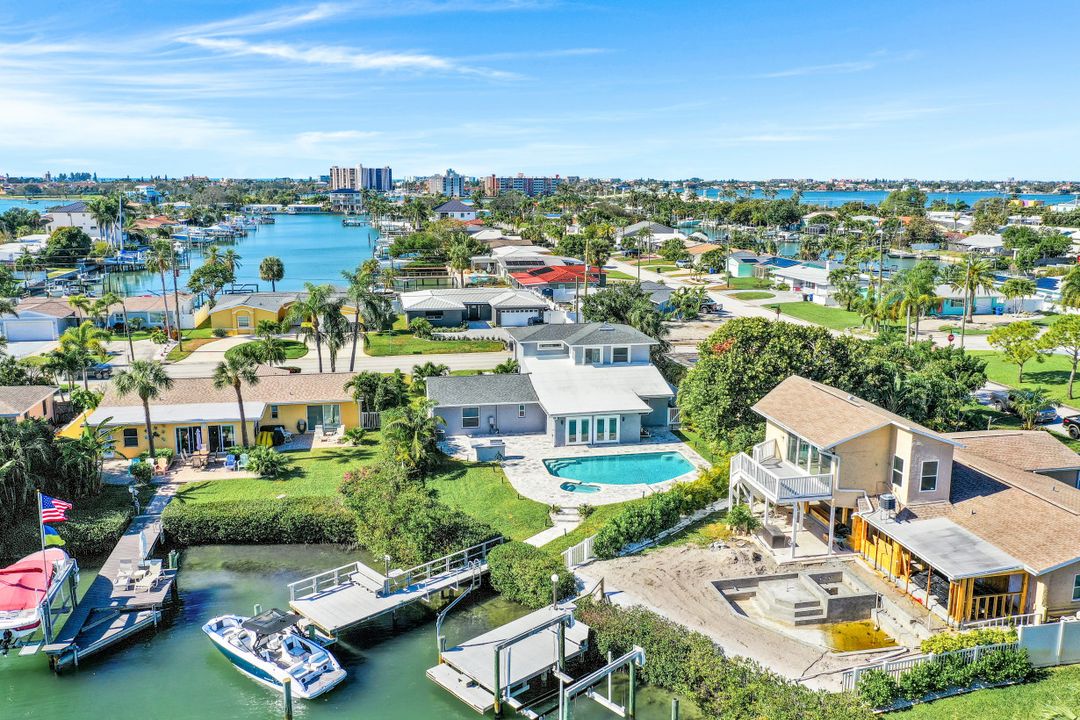 120 79th St S, St. Petersburg, FL 33707