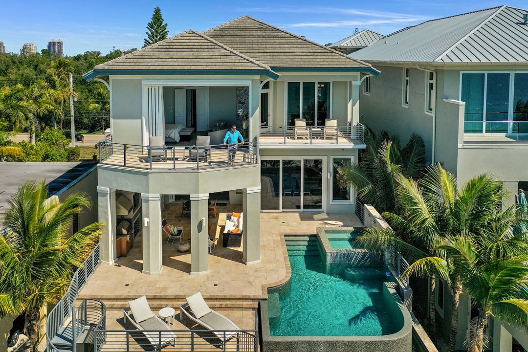 27380 Hickory Blvd, Bonita Springs, FL 34134