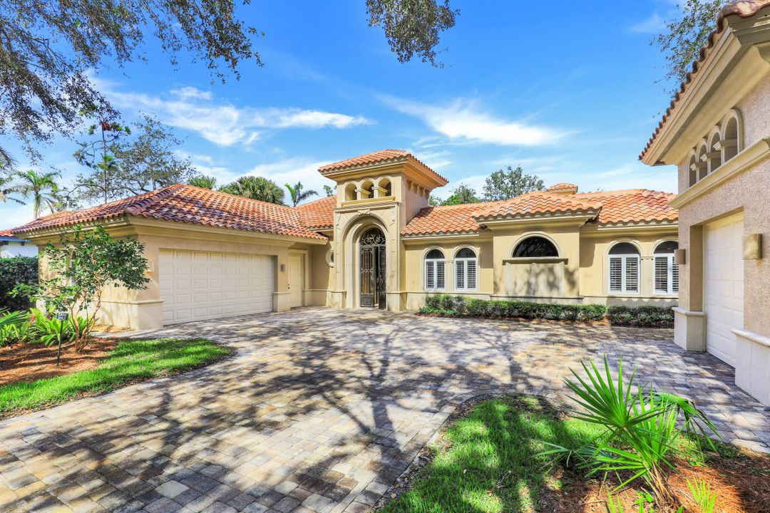 1564 Gormican Ln, Naples, FL 34110