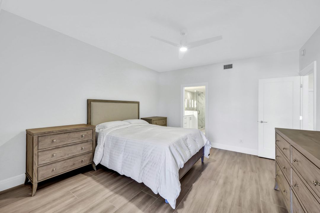 6770 Pelican Bay Blvd #235, Naples, FL 34108