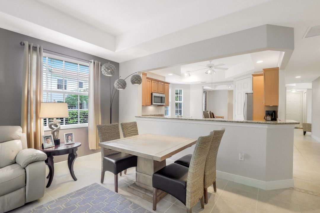 7849 Hawthorne Terrace #802, Naples, FL 34113