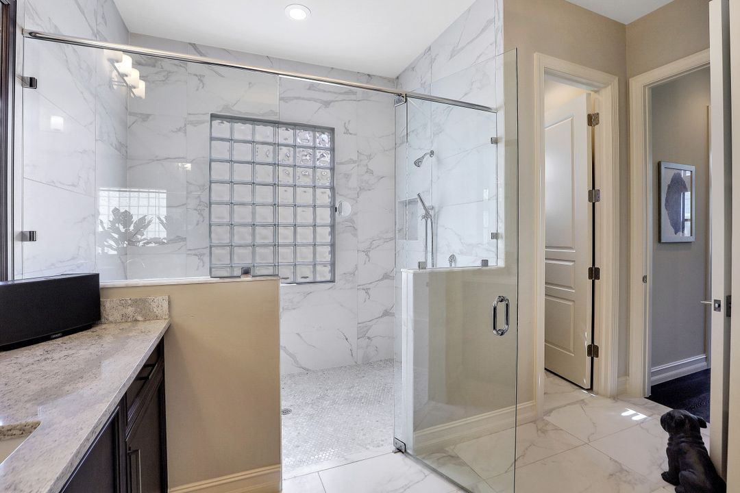 14698 Reserve Pl, Naples, FL 34109