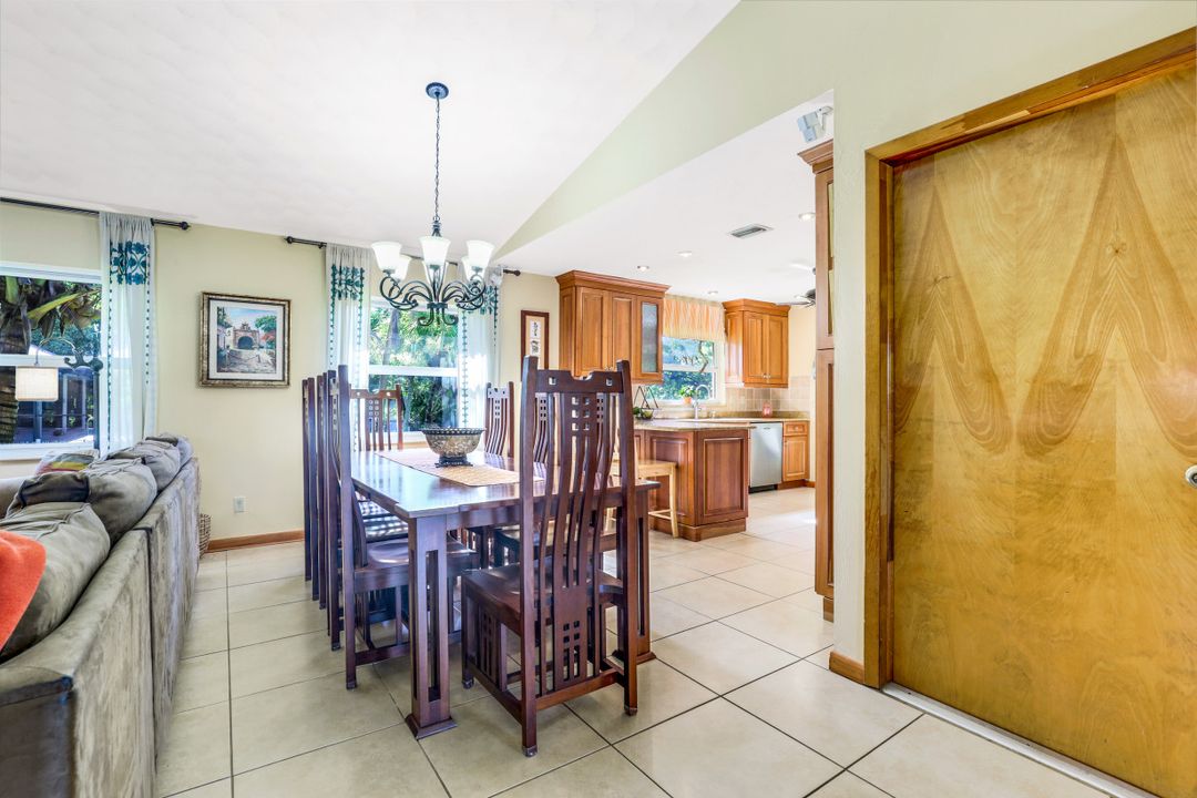 27011 Homewood Dr, Bonita Springs, FL 34135