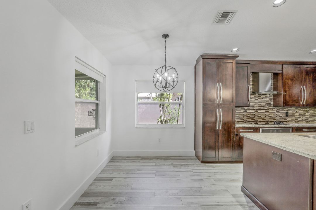 136 SW 206th Ave, Pembroke Pines, FL 33029