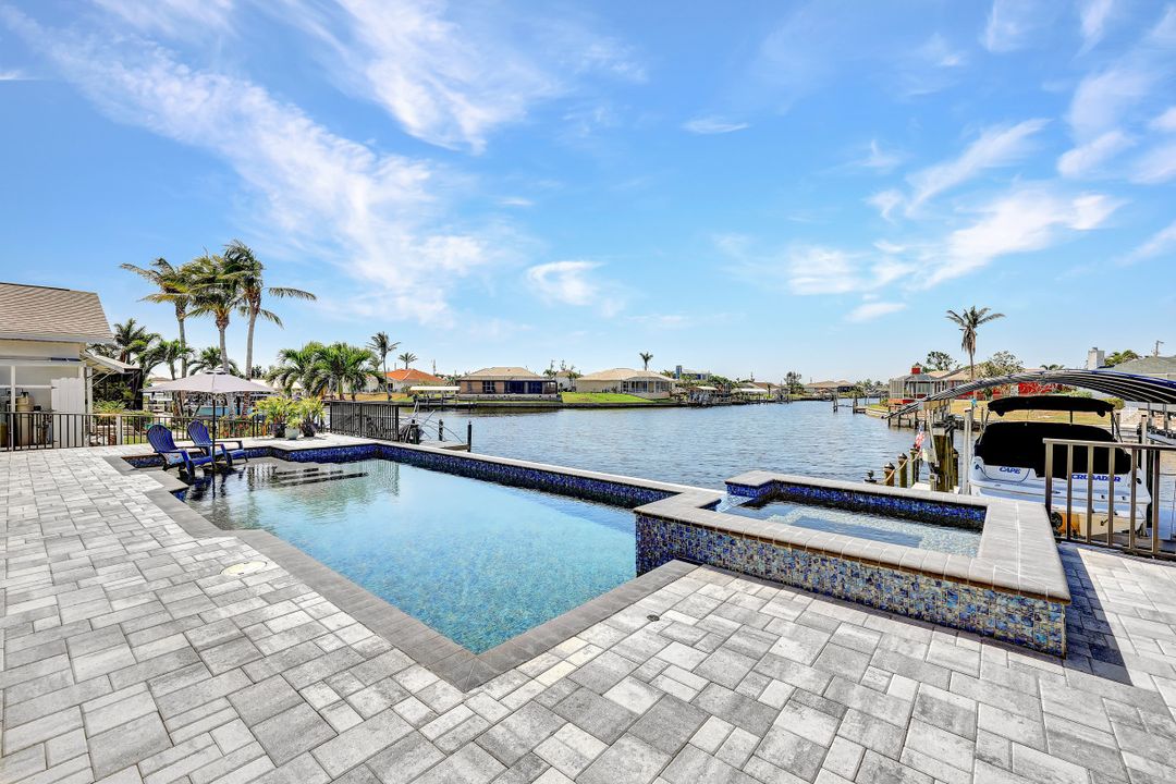 214 NW 32nd Pl, Cape Coral, FL 33993