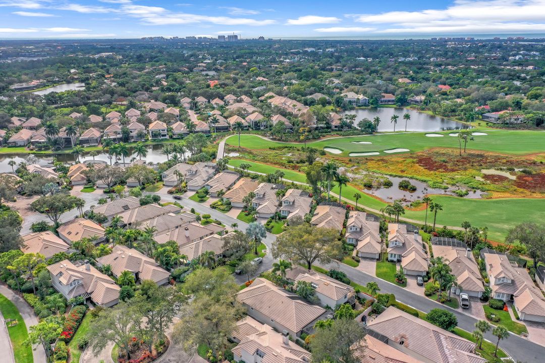 3640 Sawgrass Ct, Bonita Springs, FL 34134