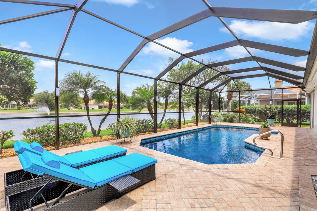 8172 Lowbank Dr, Naples, FL 34109