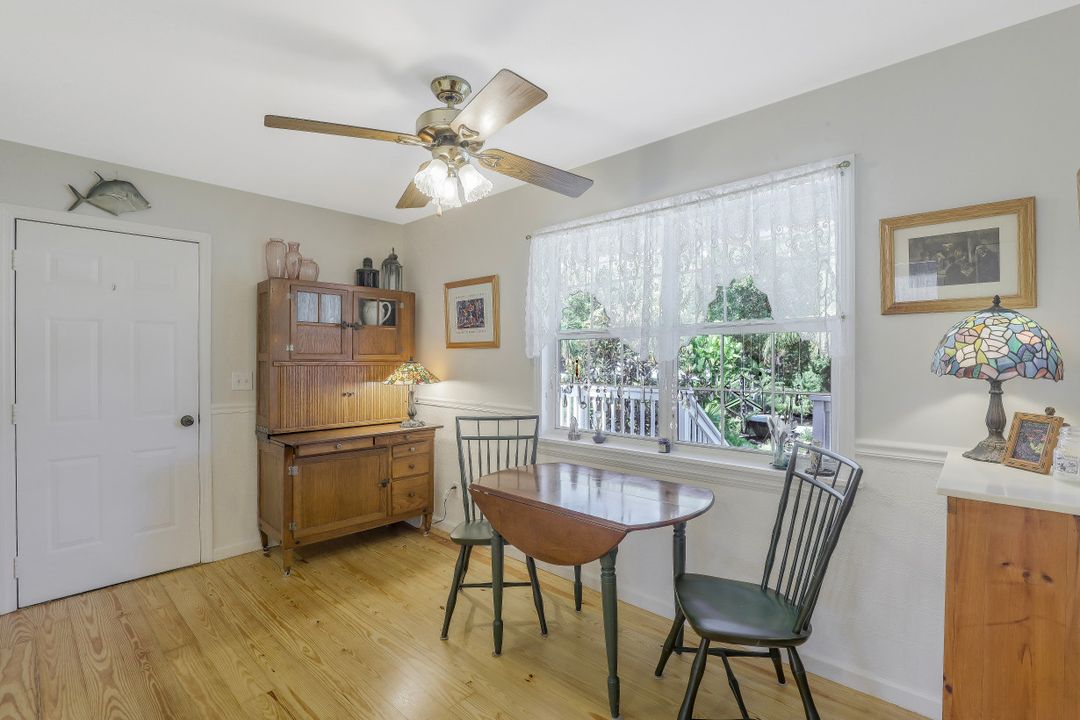 20520 Pine Tree Ln, Estero, FL 33928