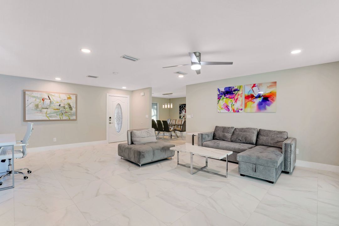 129 SW 54th Terrace, Cape Coral, FL 33914