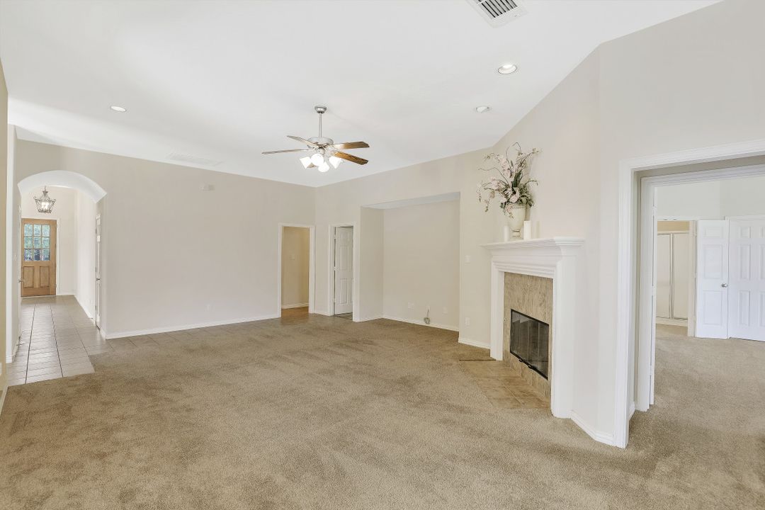 5327 Heath River Ln, Sugar Land, TX 77479