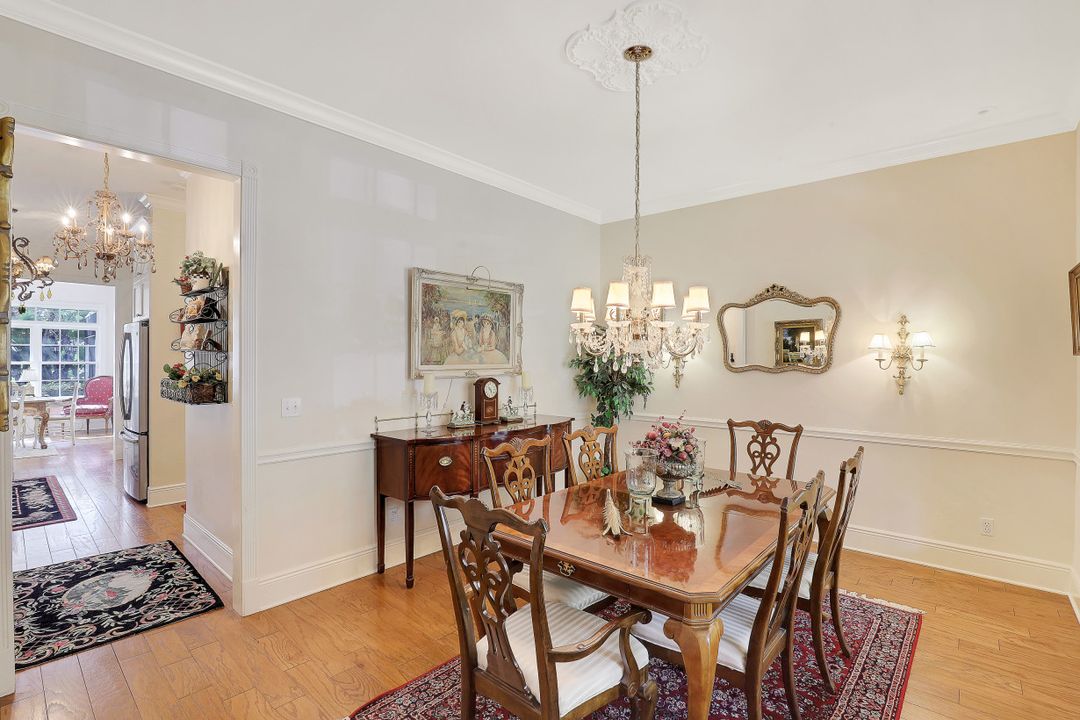 5760 Golden Oaks Ln, Naples, FL 34119