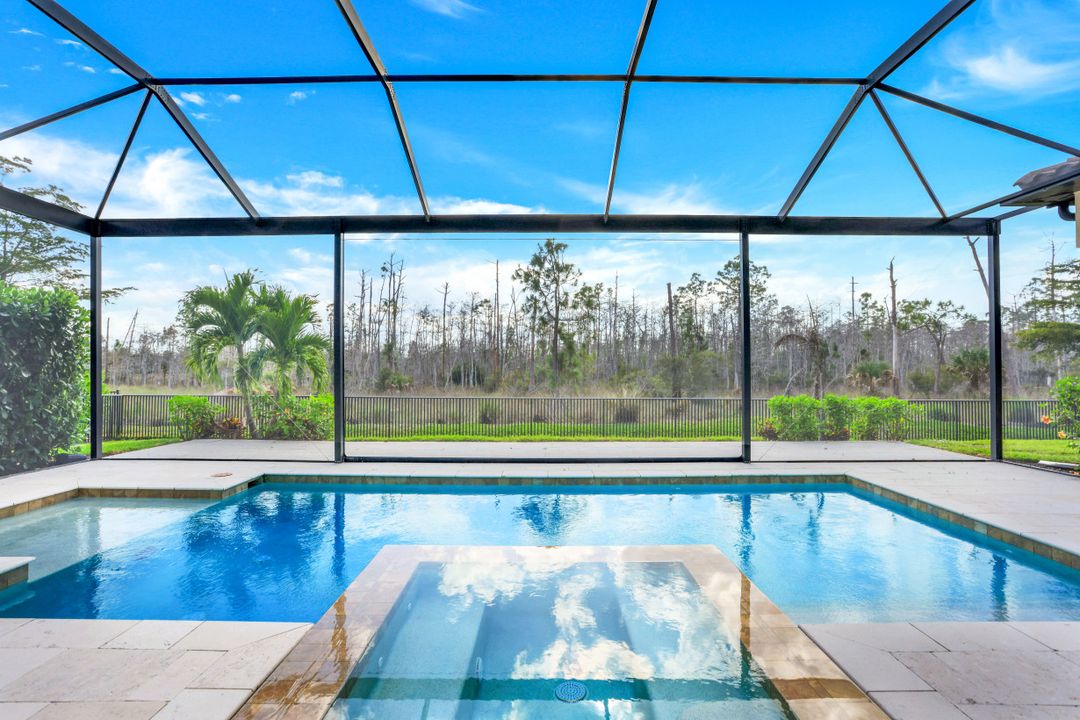 9086 Sorreno Ct, Naples, FL 34119