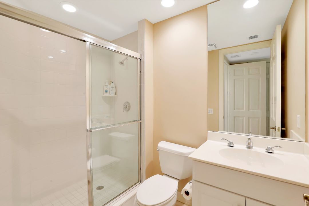 295 Grande Way #2, Naples, FL 34110