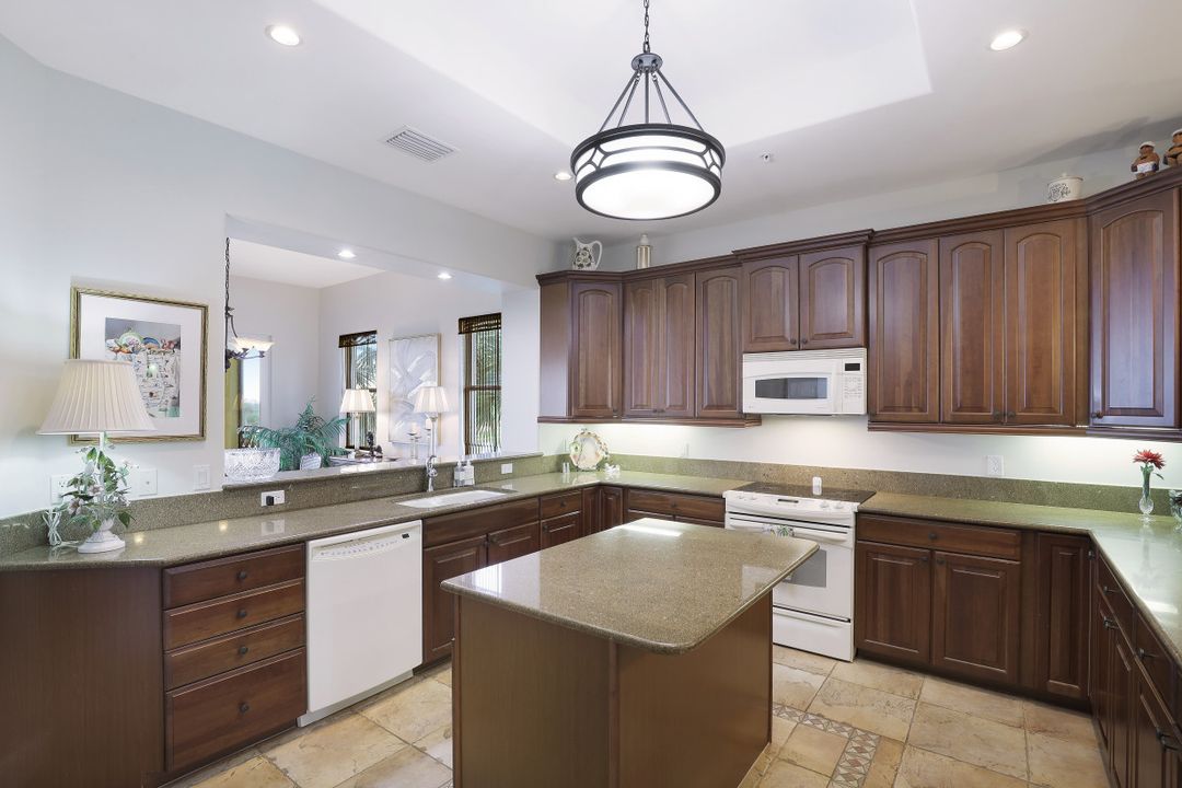 1502 Borghese Ln #201, Naples, FL 34114