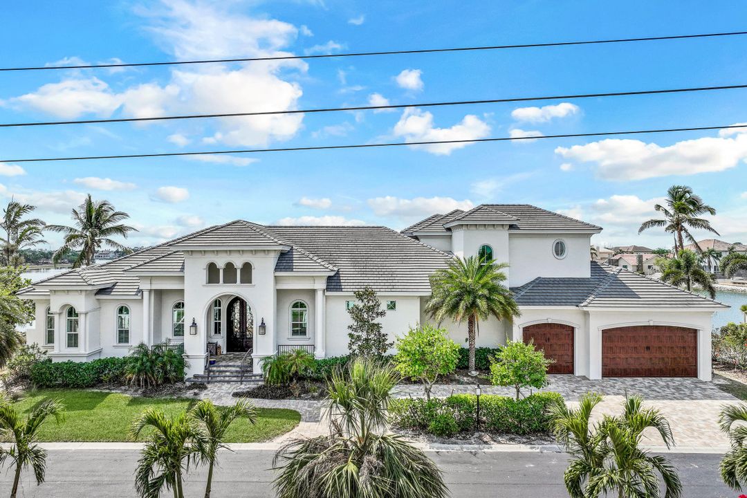 5930 Harborage Dr, Fort Myers, FL 33908