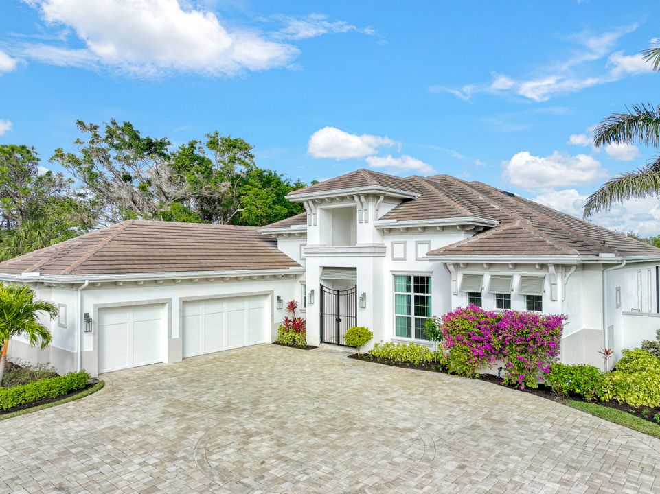 603 West St, Naples, FL 34108