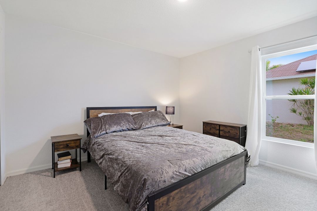 329 NE 13th Terrace, Cape Coral, FL 33909