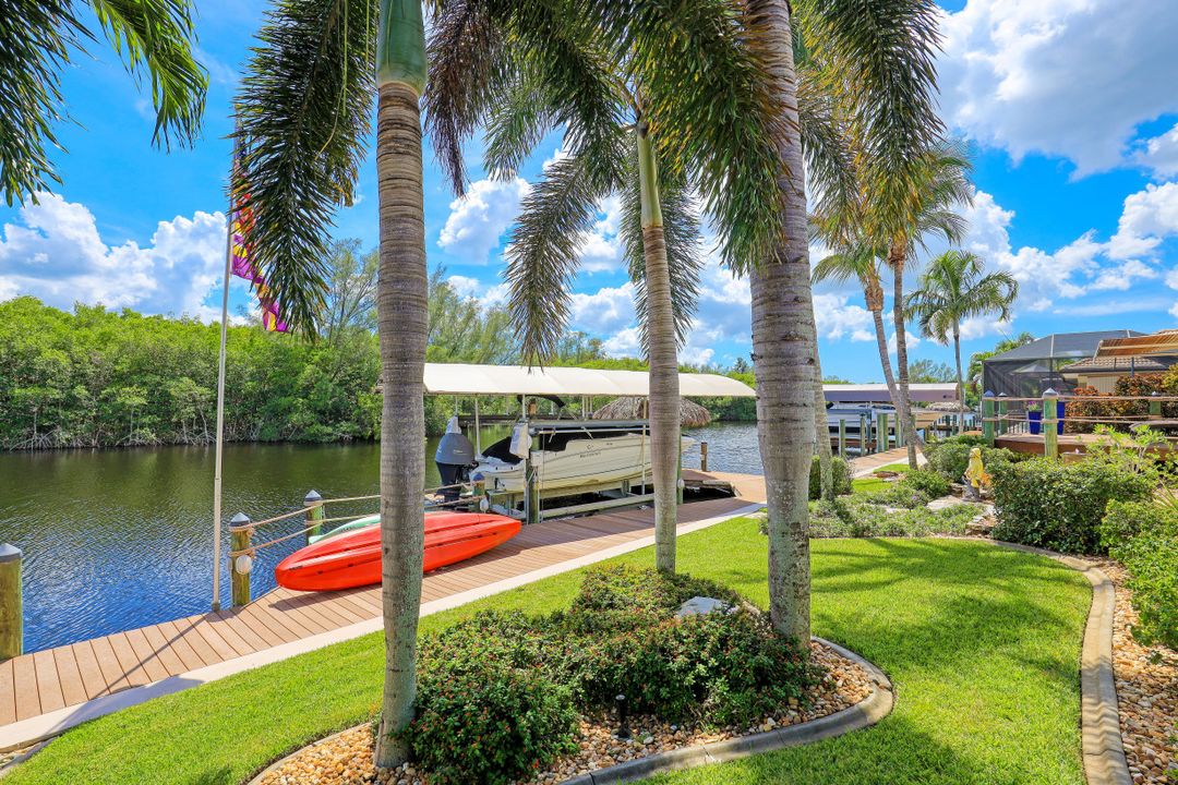 2356 Coral Point Dr, Cape Coral, FL 33990