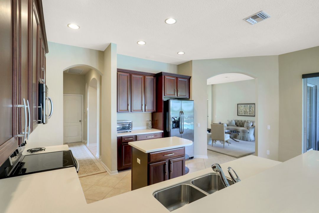 3028 Via San Marco Ct, Fort Myers, FL 33905