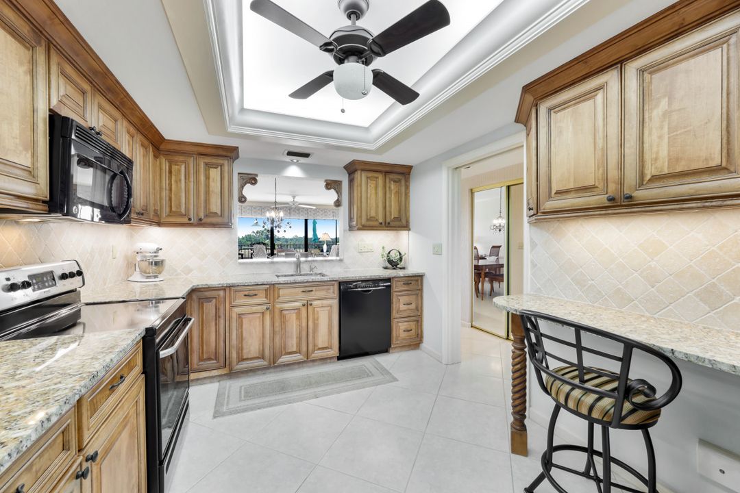 6360 Pelican Bay Blvd #PH 2C, Naples, FL 34108