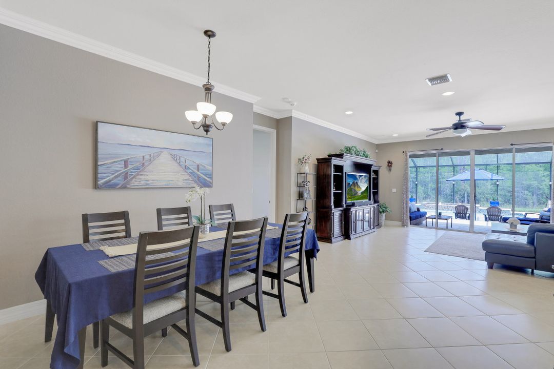 10157 Silver Maple Ct, Fort Myers, FL 33913