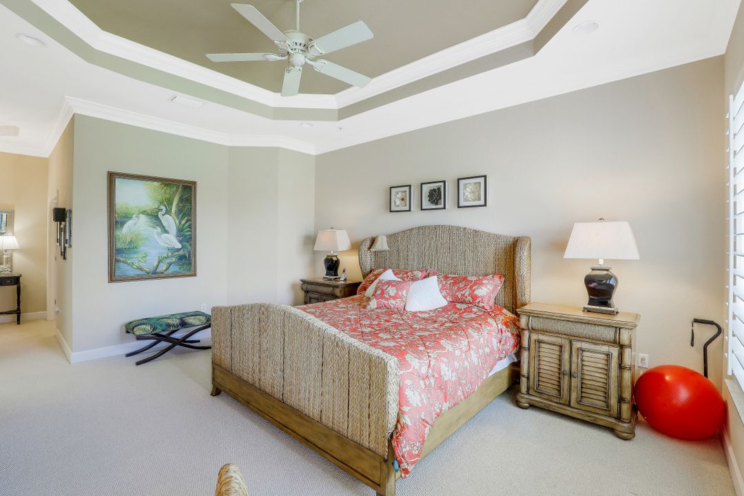 9201 Quartz Ln #202, Naples, FL 34120