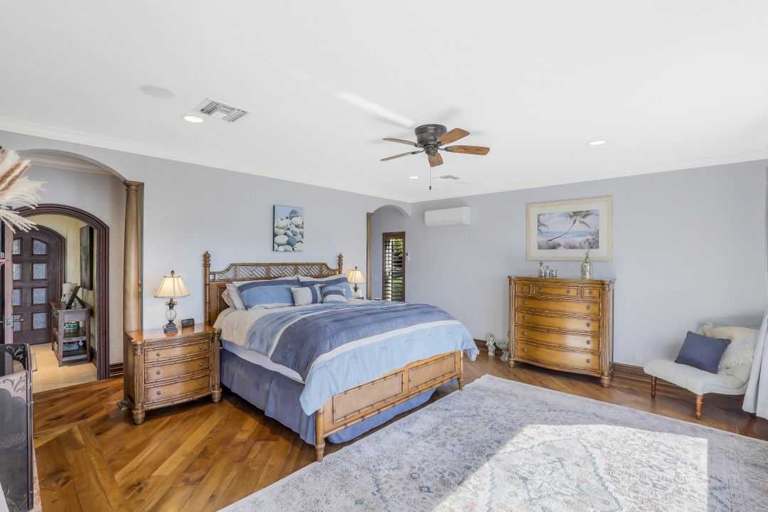 1461 Caxambas Ct, Marco Island, FL 34145