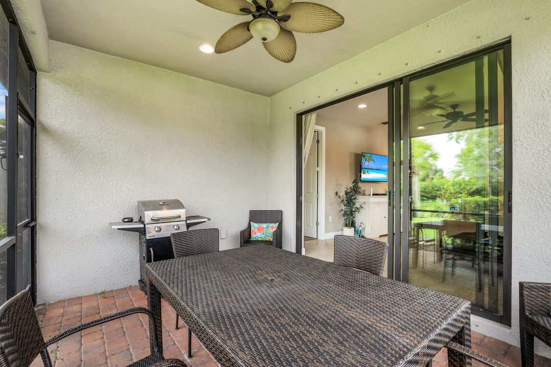 7594 Jacaranda Ln, Naples, FL 34114