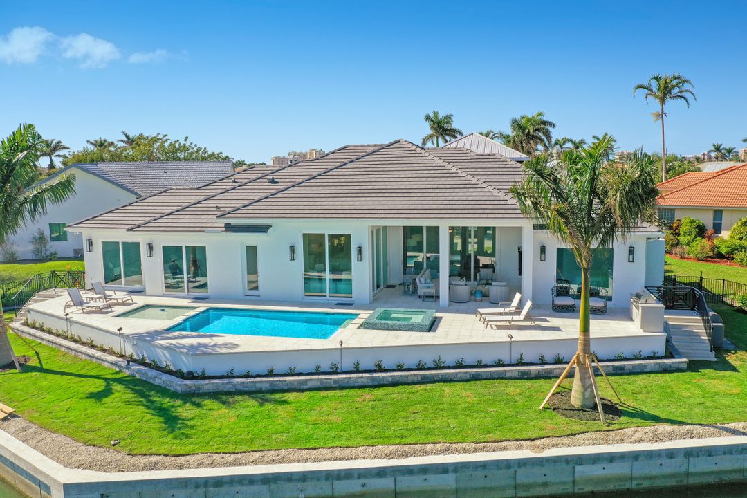 1250 Spanish Ct, Marco Island, FL 34145