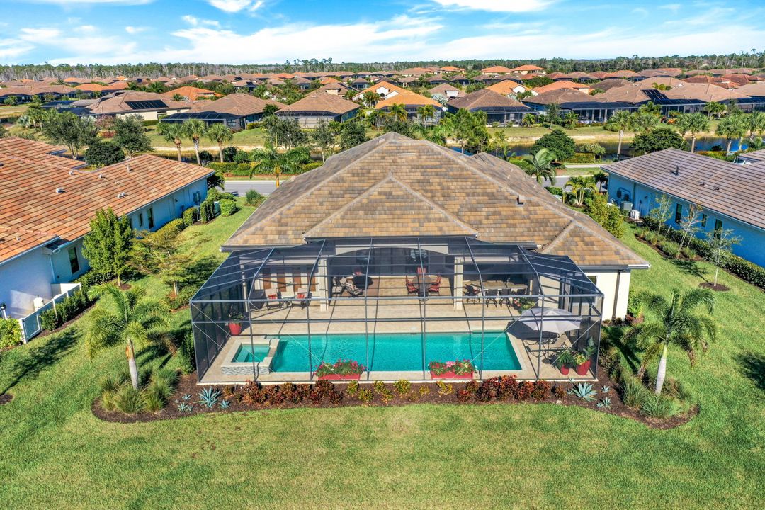 9225 Esplanade Blvd, Naples, FL 34119