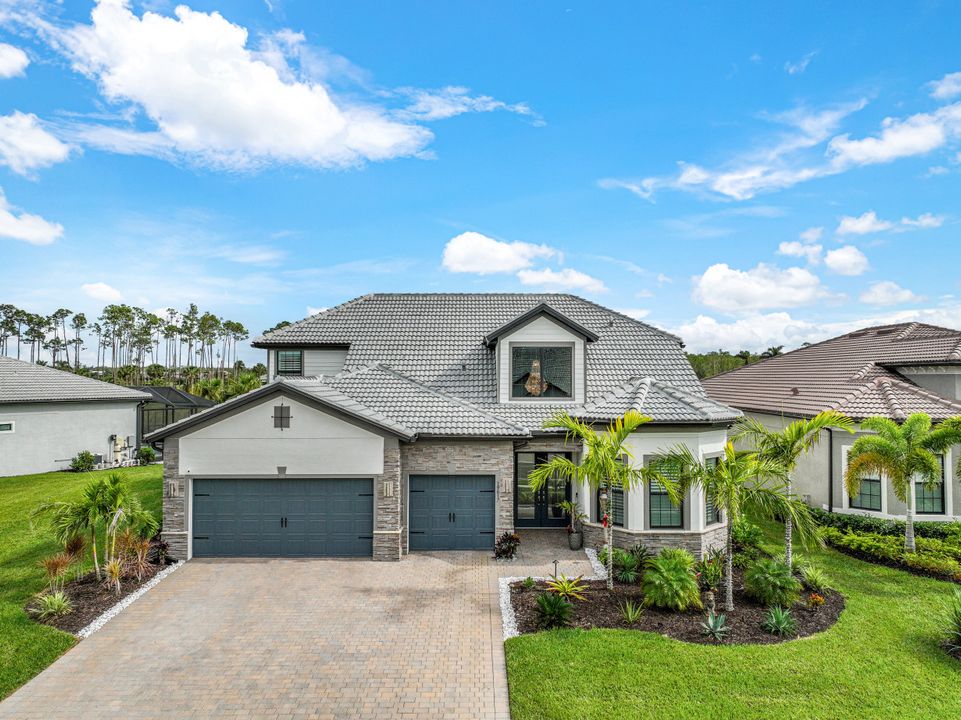 19617 Waterman Ct, Miromar Lakes, FL 33913