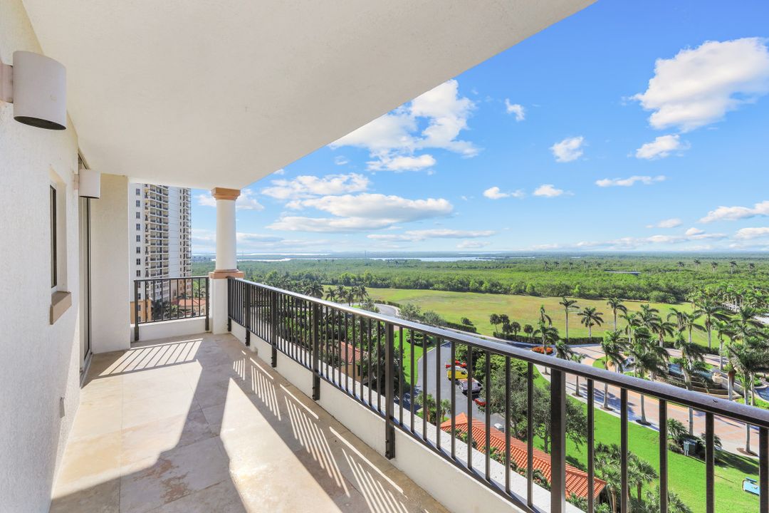 1060 Borghese Ln  #906, Naples, FL 34114