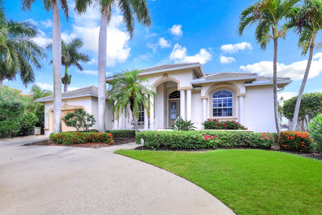 101 Landmark St, Marco Island, FL 34145